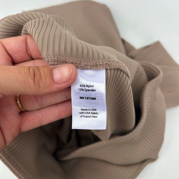 Year Of Ours Studio Ribbed Veronica Crossover Leggings Coco Light Brown Medium - Picture 8 of 9